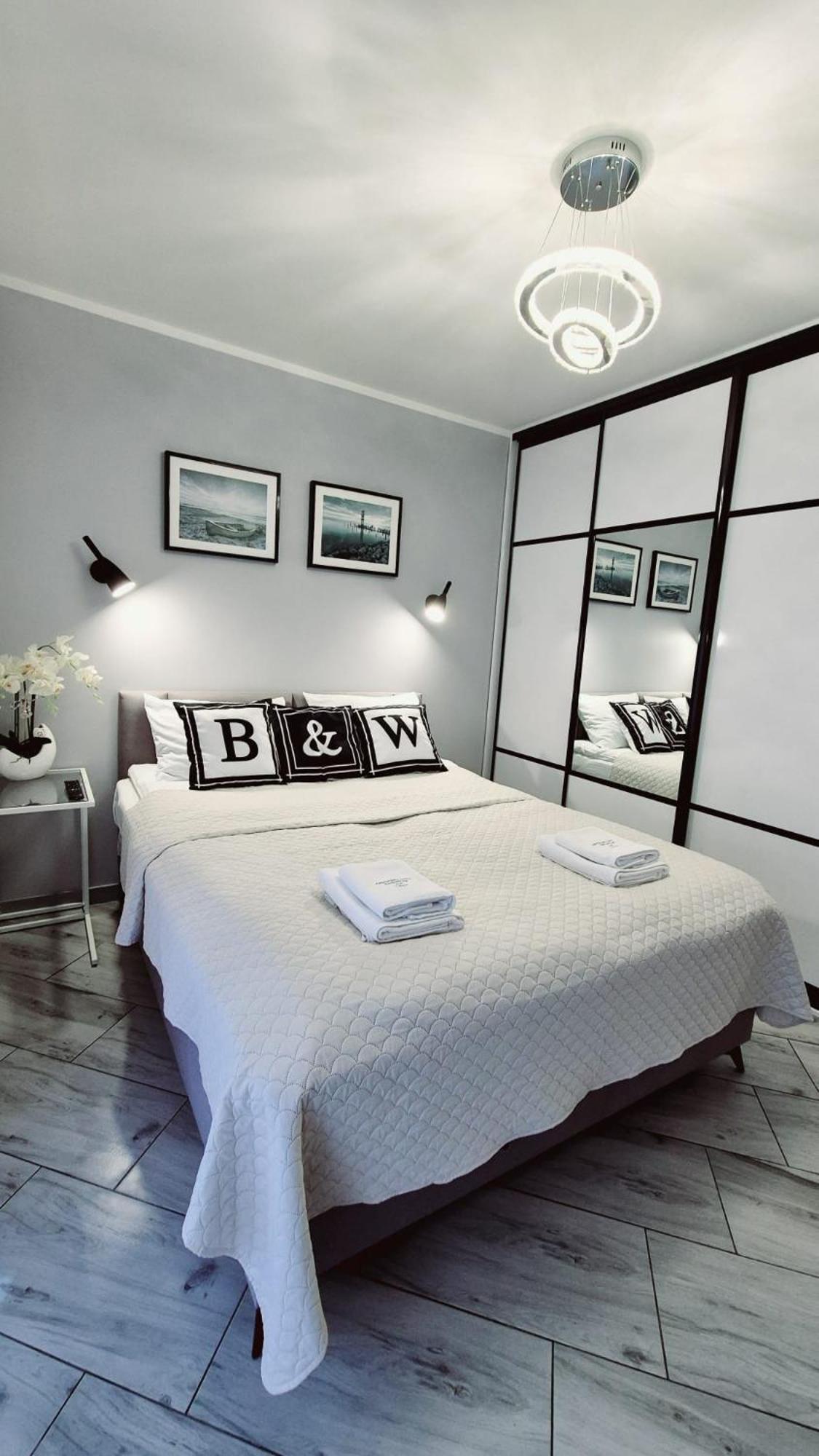 Apartament Black-White Мельно Экстерьер фото