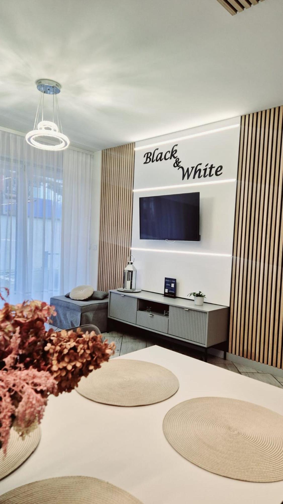 Apartament Black-White Мельно Экстерьер фото